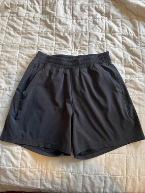 Lululemon men’s short
